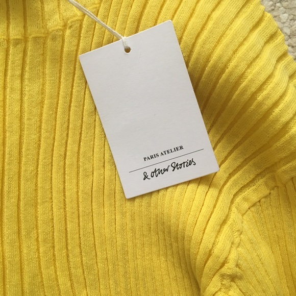 NWT Paris Atelier Medium Mock Neck Yellow Sweater - Picture 3 of 4